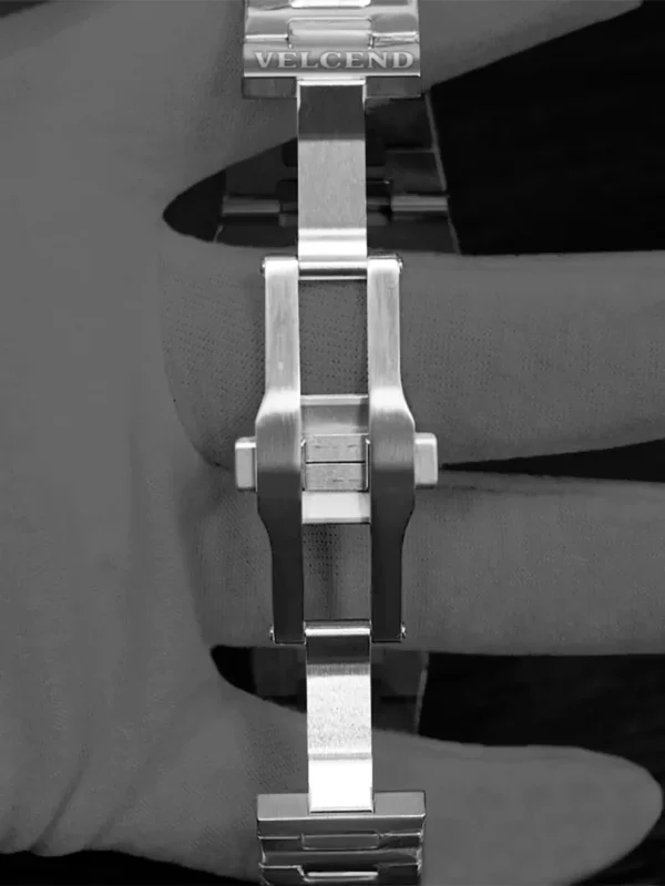 Japan 9015 Automatic Movement Anti-Scratch Watch Waterproof 100M Sapphire Crystal